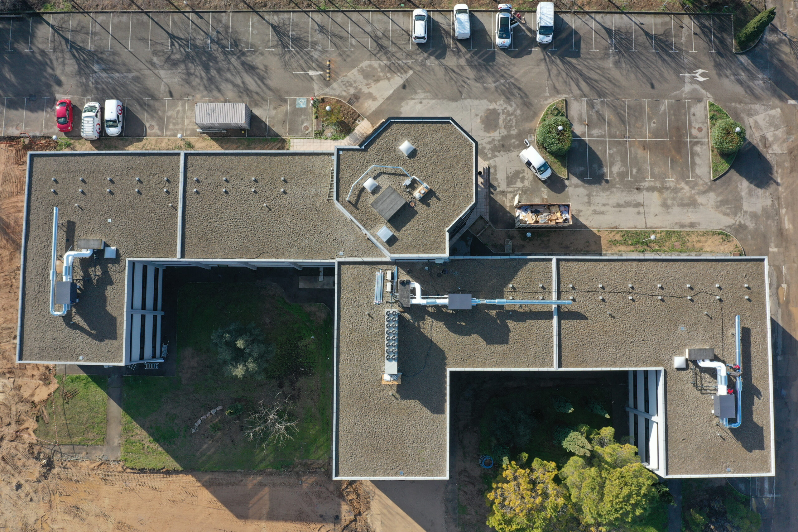 Avancées restructuration complète de bureaux – Les Pennes-Mirabeaux