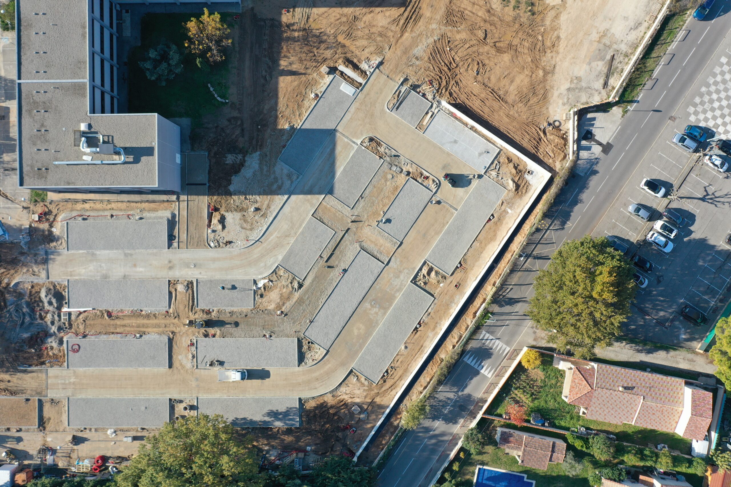 Avancées restructuration complète de bureaux – Les Pennes-Mirabeaux